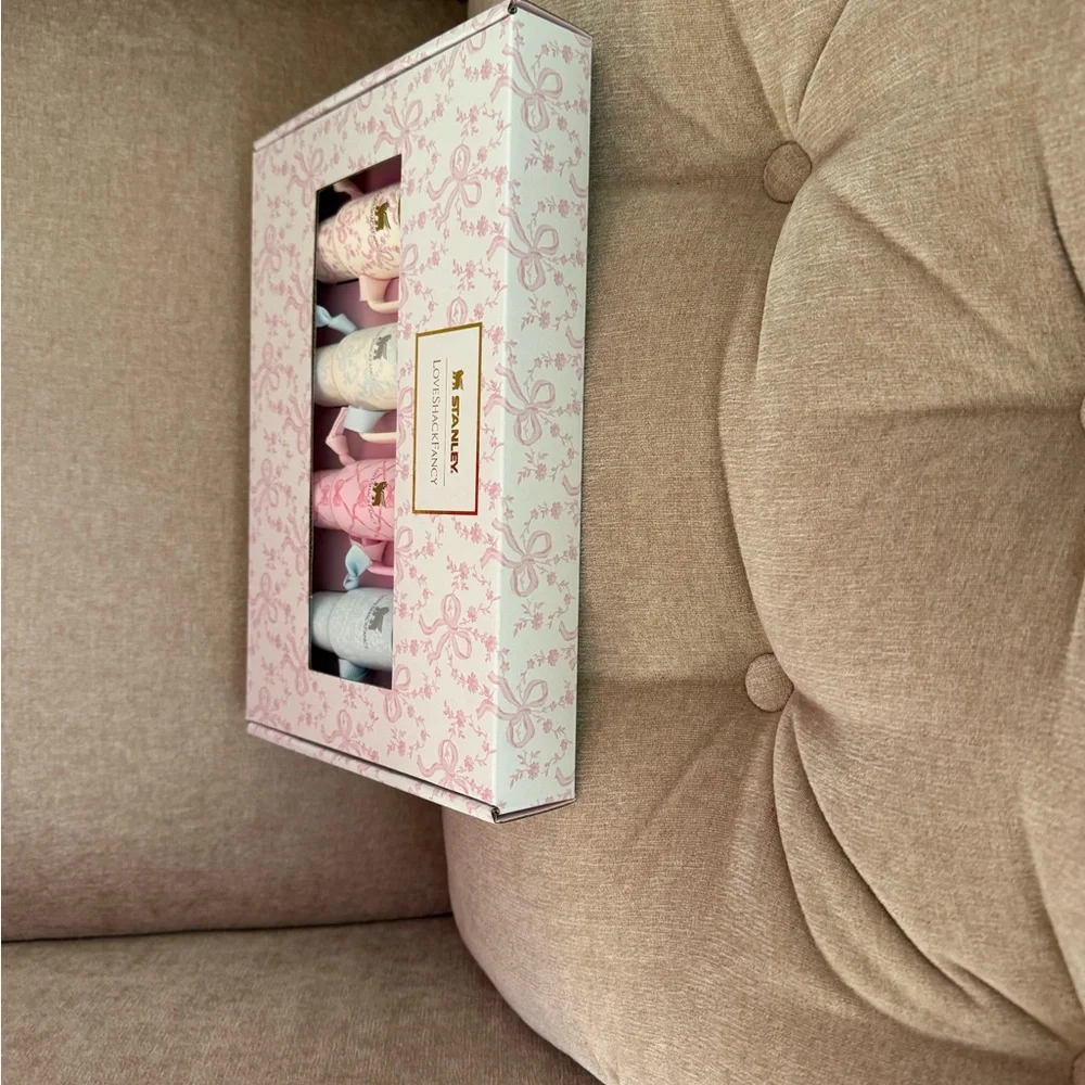 💕Stanley LoveShackFancy Holiday Ornament Collection 2025 NEW IN BOX - Picture 3 of 8